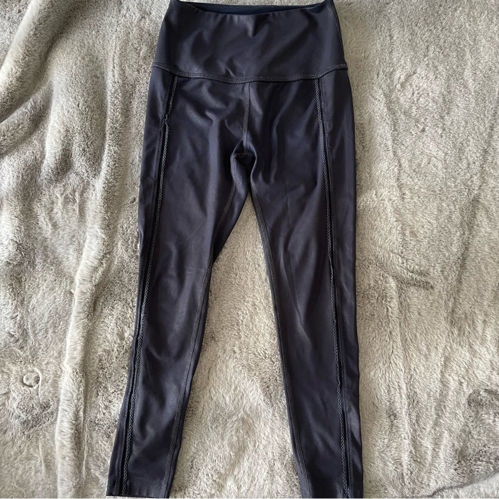 Beyond yoga blue legging size XS